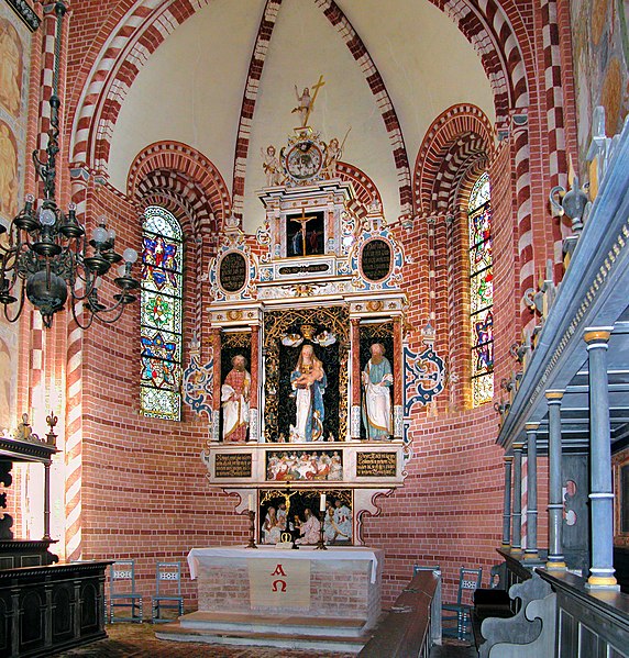 File:20150424475MDR Doberlug-Kirchhain Klosterkirche Dobrilugk Altar.jpg