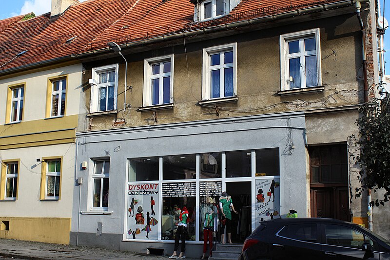 File:3 Daszyńskiego Street in Wschowa, 23 September 2014 (1).jpg