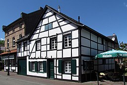 93 Fachwerk-Giebelhaus, Steinstraße 21 (Korschenbroich)