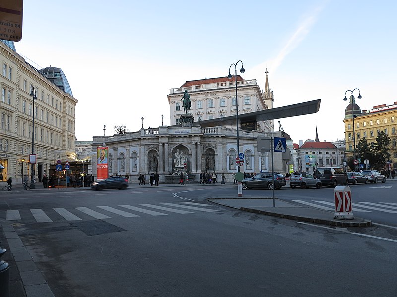 File:ALBERTINA PLATZ.WIEN - panoramio.jpg