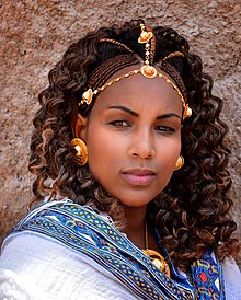 https://upload.wikimedia.org/wikipedia/commons/thumb/3/36/A_woman_from_Tigray%2C_Ethiopia.jpg/220px-A_woman_from_Tigray%2C_Ethiopia.jpg