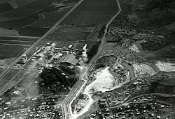 Vista aérea da planta Nesher perto de Haifa.  1946 (id.26794734) .jpg