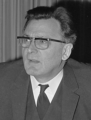 Albert Coppé (1967) (cropped).jpg