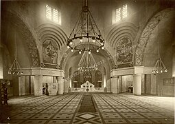 Ancienne vue sur l’autel de l’église Saint-Louis de Rouvroy.