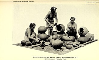 Igorot pottery makers (c. 1910) Annual report of the Director to the Board of Trustees for the year .. (1910) (18246004349).jpg