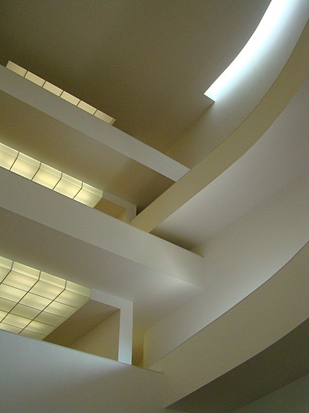 File:Arquitetura e escultura (4318393539).jpg