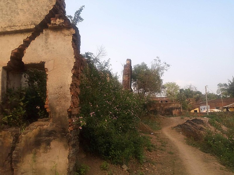 File:Ayodhya (joykrishnapur) Temple Complex RUINS near Bishnupur West Bengal 28.jpg