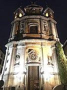 Basílica Pontificia de San Miguel (Madrid) 34 nighttime view.jpg