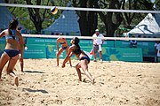 Deutsch: Beachvolleyball bei den Olympischen Jugendspielen 2018; Tag 8, 14. Oktober 2018; Mädchen, Achtelfinale – Mexiko-China 0:2 (15–21/16–21) English: Beach volleyball at the 2018 Summer Youth Olympics at 14 October 2018 – Girls Round of 16 – Mexico-China 0:2 (15–21/16–21)