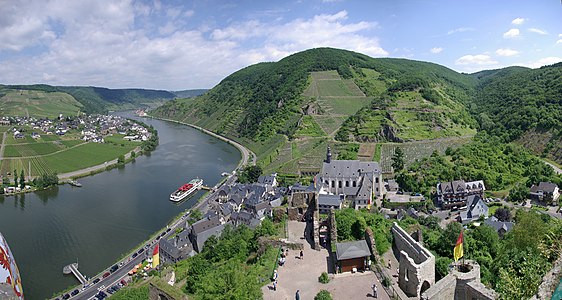 Germany, Beilstein and the river Mosel