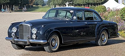 Bentley S2 Continental by H J Mulliner Flying Spur - left front view