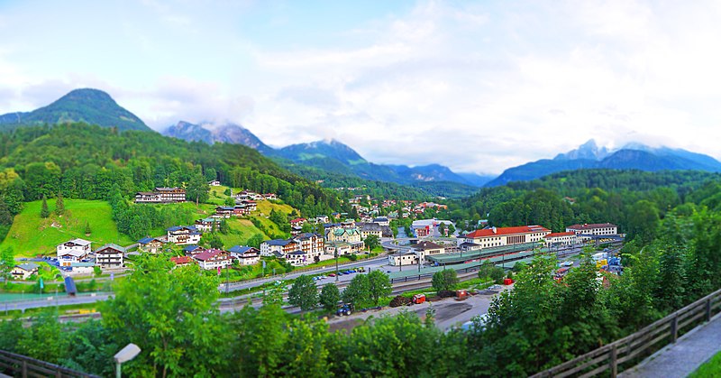 File:Berchtesgaden - panoramio (1).jpg