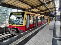 Berlin- Bahnhof Westkreuz- Retning Nord- S-Bahn Berlin DBAG klasse 481 10.8.2009.jpg