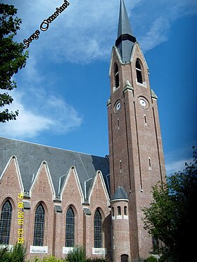 Façade sud de l'église.