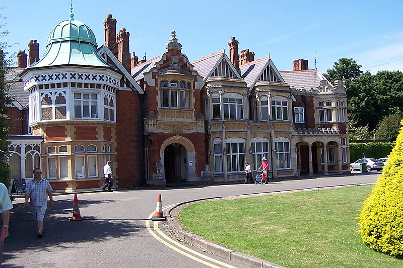 File:BletchleyPark MainBuilding1.JPG