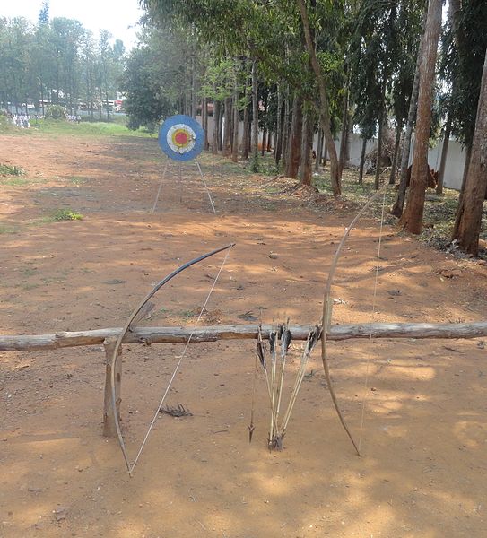 File:Bow and arrow practice at Araku (2).JPG