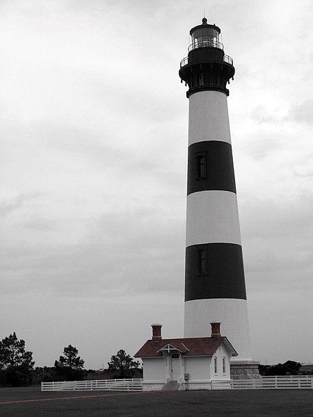 File:Brodie Island Lighthouse.jpg