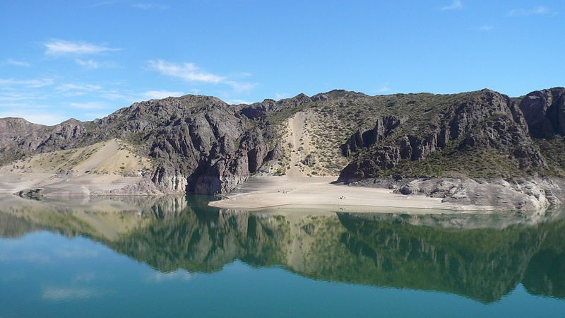 File:Cañon del Atuel, San Rafael ingurua.jpg