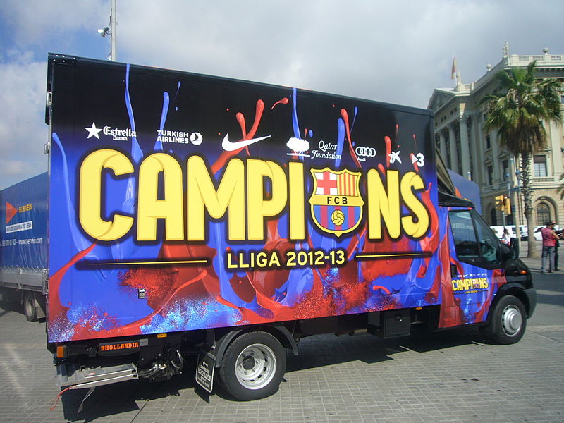 File:Camió FC Barcelona - Campions Lliga 2012-13.JPG