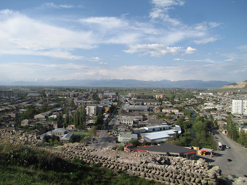 File:Caucasus from the Gori Fortress 17.jpg