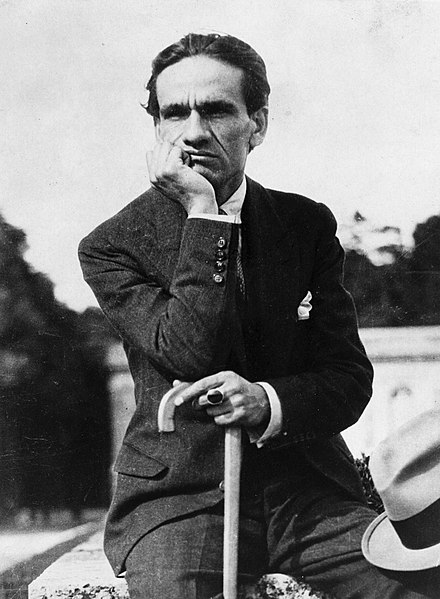 File:Cesar vallejo 1929.jpg