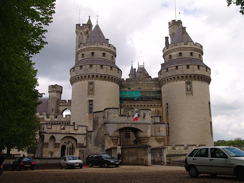 File:Château Pierrefonds 4.JPG