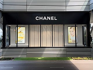 <span class="mw-page-title-main">Chanel</span> French fashion house