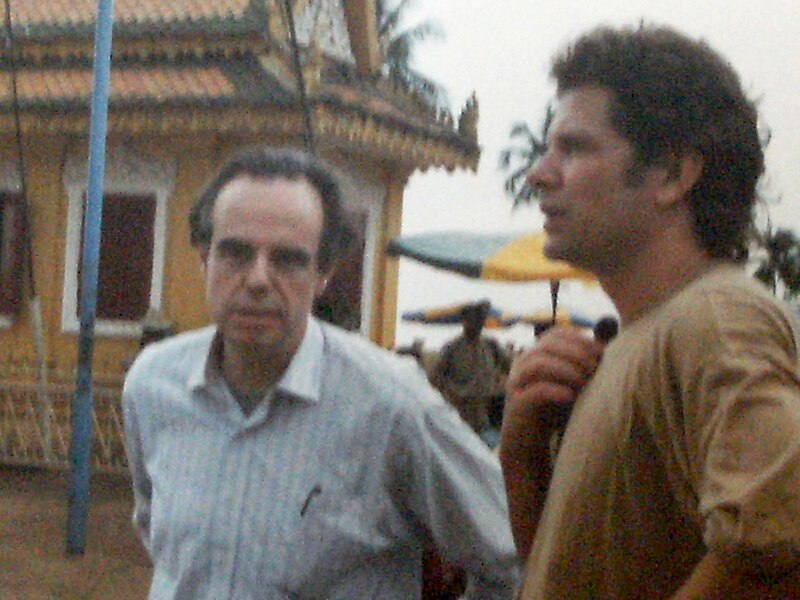 File:Charles Dubois avec Frédéric Mitterrand sur "Sihanouk, cinéaste".jpg