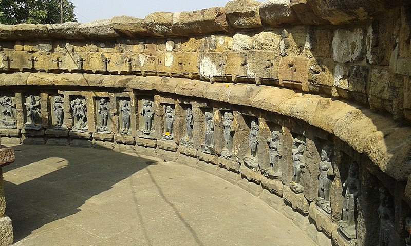 File:Chausath Yogini Temple, Hirapur, Bhubaneswar. Odisha.jpg
