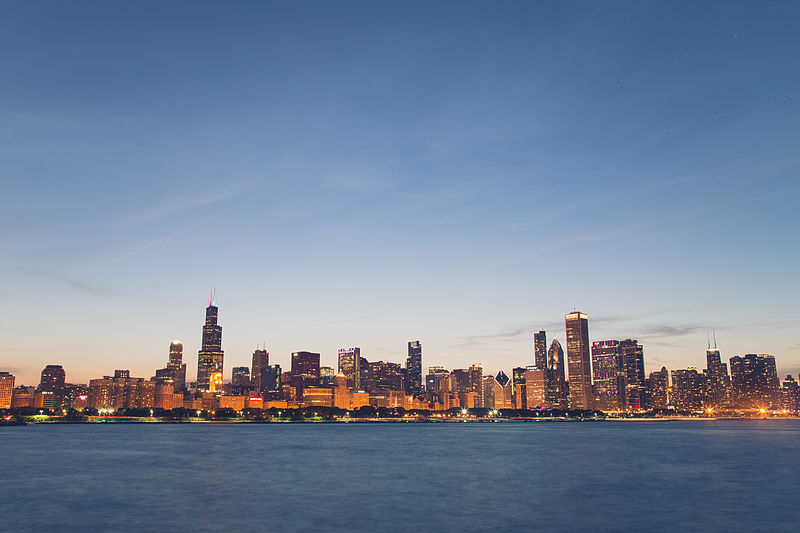 File:Chicago Skyline at Dusk (17183648975).jpg