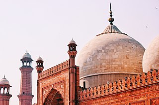 <span class="mw-page-title-main">Architecture of Lahore</span> Overview of architecture in Lahore
