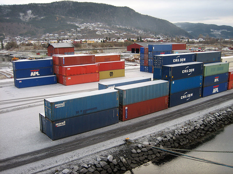 File:Containere på Orkanger havn (2988292705).jpg