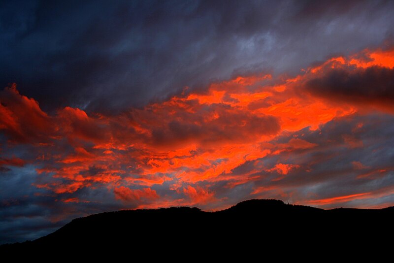 File:Dark Sky at sunset.jpg