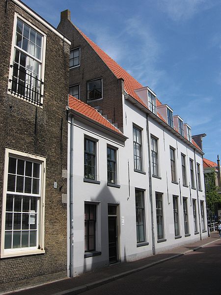 File:Delft - Breestraat 2-4.jpg