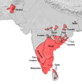ドラビダ語族の使用地域（赤色）。地図左上がブラーフーイー語。