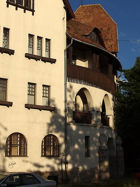 File:Eberling-Schoditsch house. - 4 Károly Kós Square, 20130613 Budapest 120.jpg