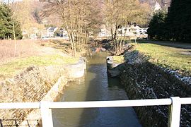 Ecluse d'Embierir, vestiges du canal latéral