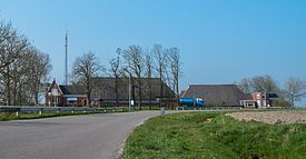 Boerderijen Elens (Elensterweg 27, links) en Gayckemaheerd (Elensterweg 29, rechts)