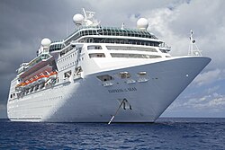 The Empress of the Seas lähellä Grand Caymania, toukokuu 2016