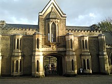 Entrance to Highgate West Cemetery - geograph.org.uk - 1691935.jpg