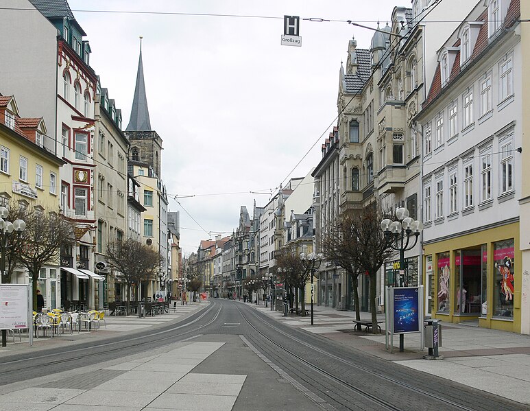 File:Erfurt Anger Blick nach Osten.jpg