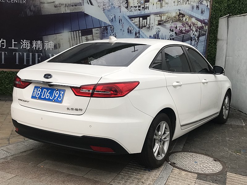 File:Ford Escort (China) facelift rear.jpg