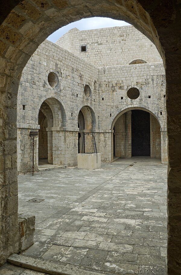 Joffrey's name day tourney was filmed at Fort Lovrijenac