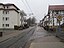 die Straßenbahnstrecke in der Friedenstraße in Hess. Lichtenau, Blick vom Mühlweg in Richtung Bürgerhaus