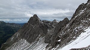 Fuchskarspitze south summit above the Balkenscharte