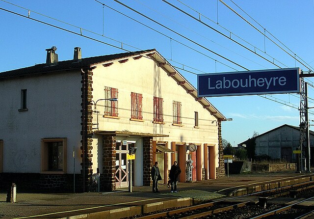 File:Gare Labouheyre.JPG