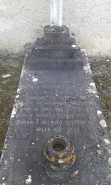 File:Grave of Charles Hercules Read.jpg