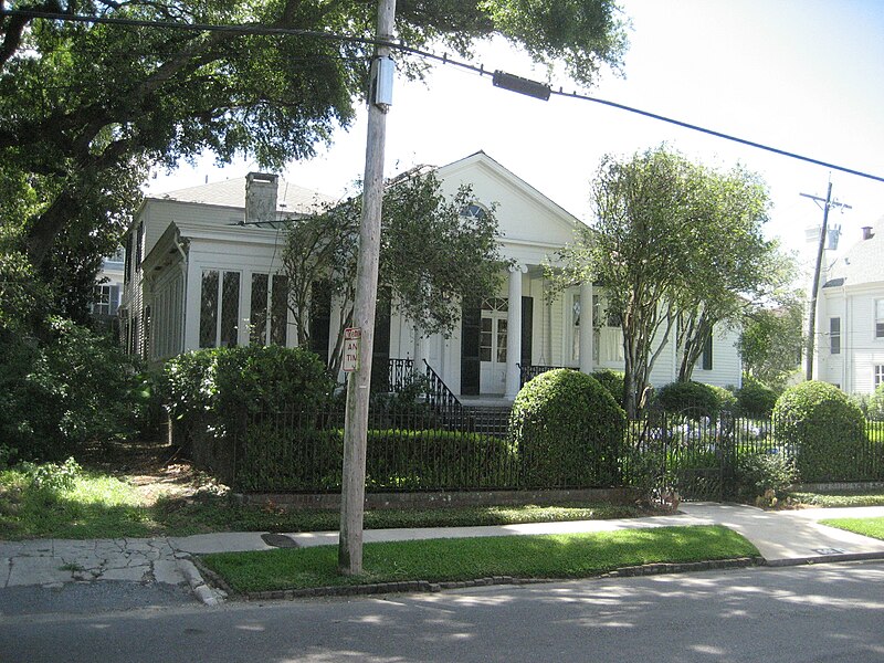 File:GreenvilleHouseGJune08.jpg