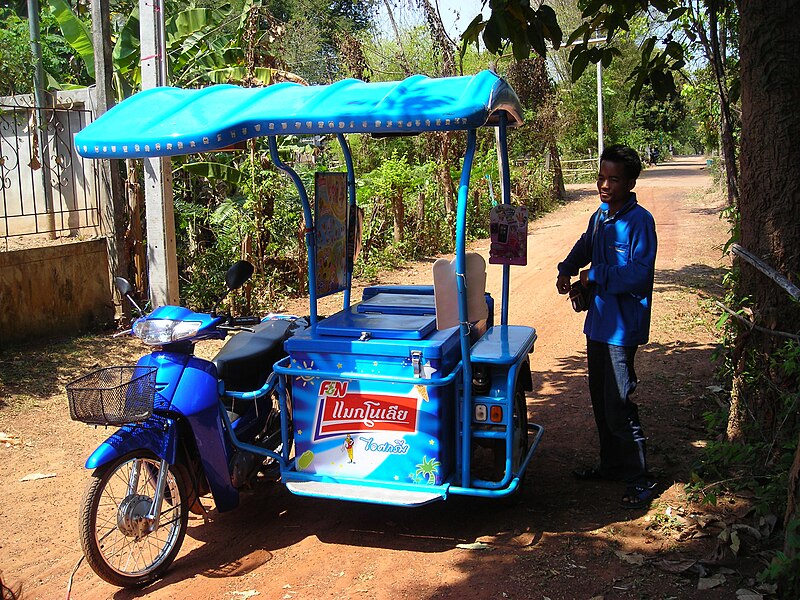 File:Ice cream street vendor - Honda scooter with sidecar, Thailand.JPG