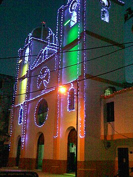 Kerk van Maicao, met kerstlichtjes versierd